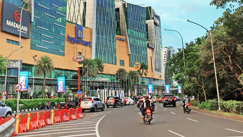 sewa mobil surabaya